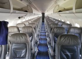 CRJ700 INT seats